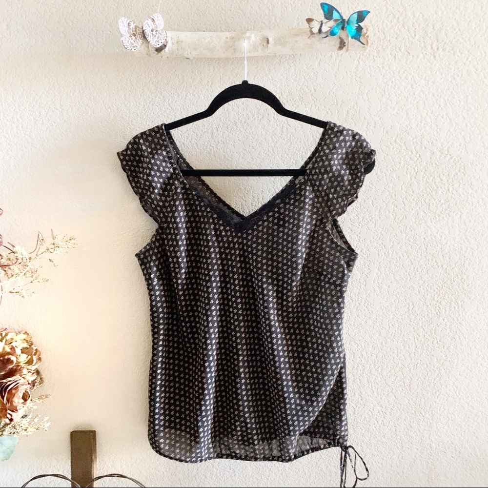 Axcess Black Printed V Neck Sleeveless Top